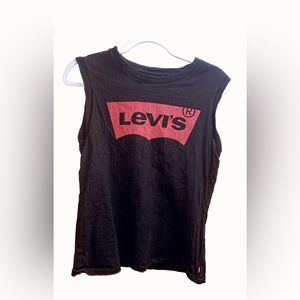 Levis top, no sleeves, size M